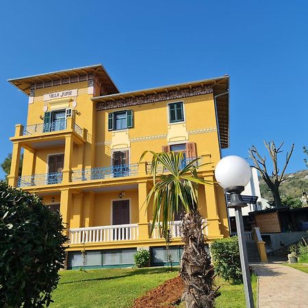 Villa Jure - Apartment Mirjana ロヴラン エクステリア 写真