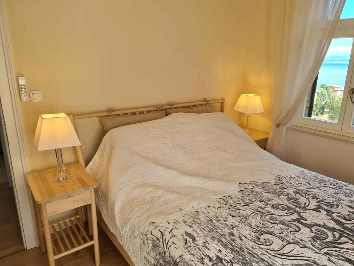 Villa Jure - Apartment Mirjana ロヴラン エクステリア 写真
